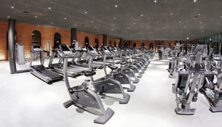 西班牙知名健身俱樂部 Alhóndiga Bilbao採用BH全系列健身器材